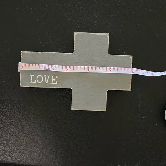 Small Wooden Grey Distressed Cross Decor with 'Love' Inscription - Picture 6 of 7
